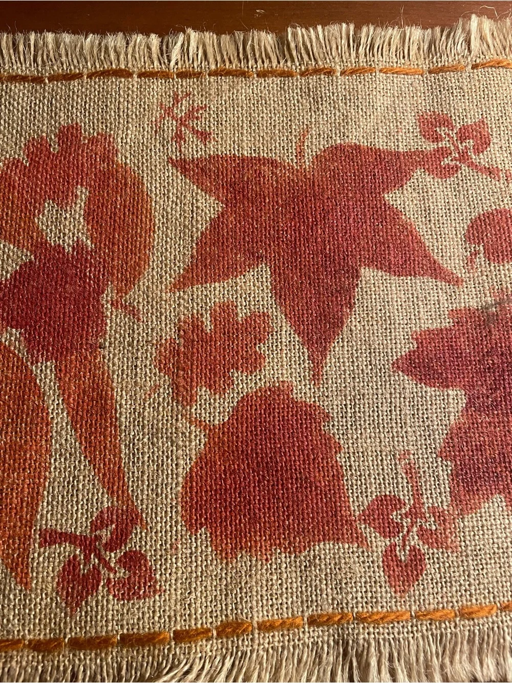 N/A beige burlap